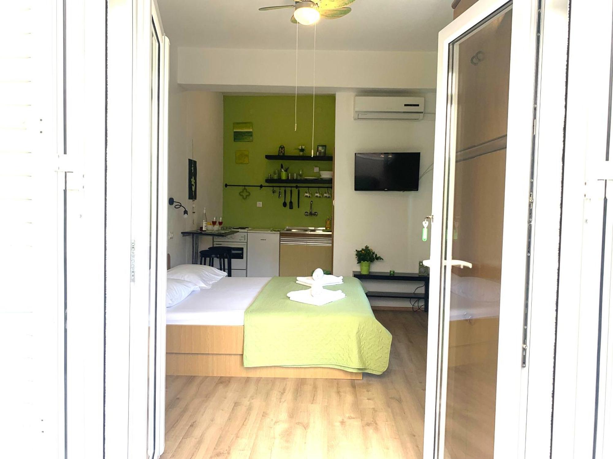 Apartments Garden House Podgora Oda fotoğraf